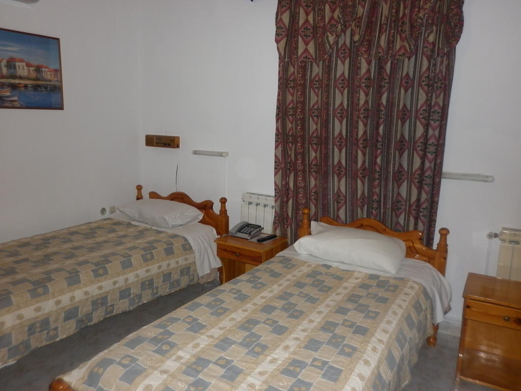 Miramare Hotel Lakkíon الغرفة الصورة